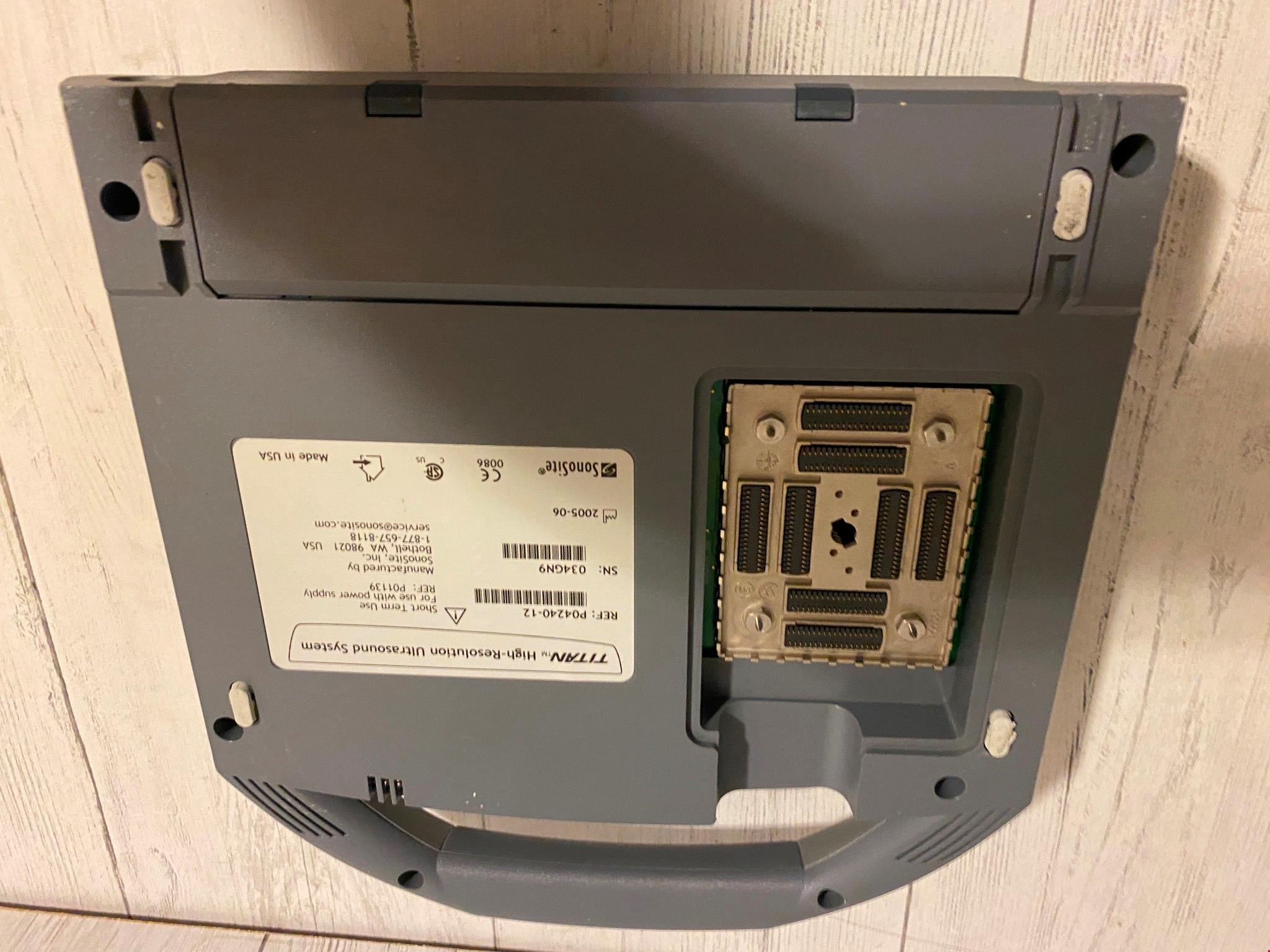 Sonosite Titan Portable Ultrasound 2005 - Main unit For parts DIAGNOSTIC ULTRASOUND MACHINES FOR SALE