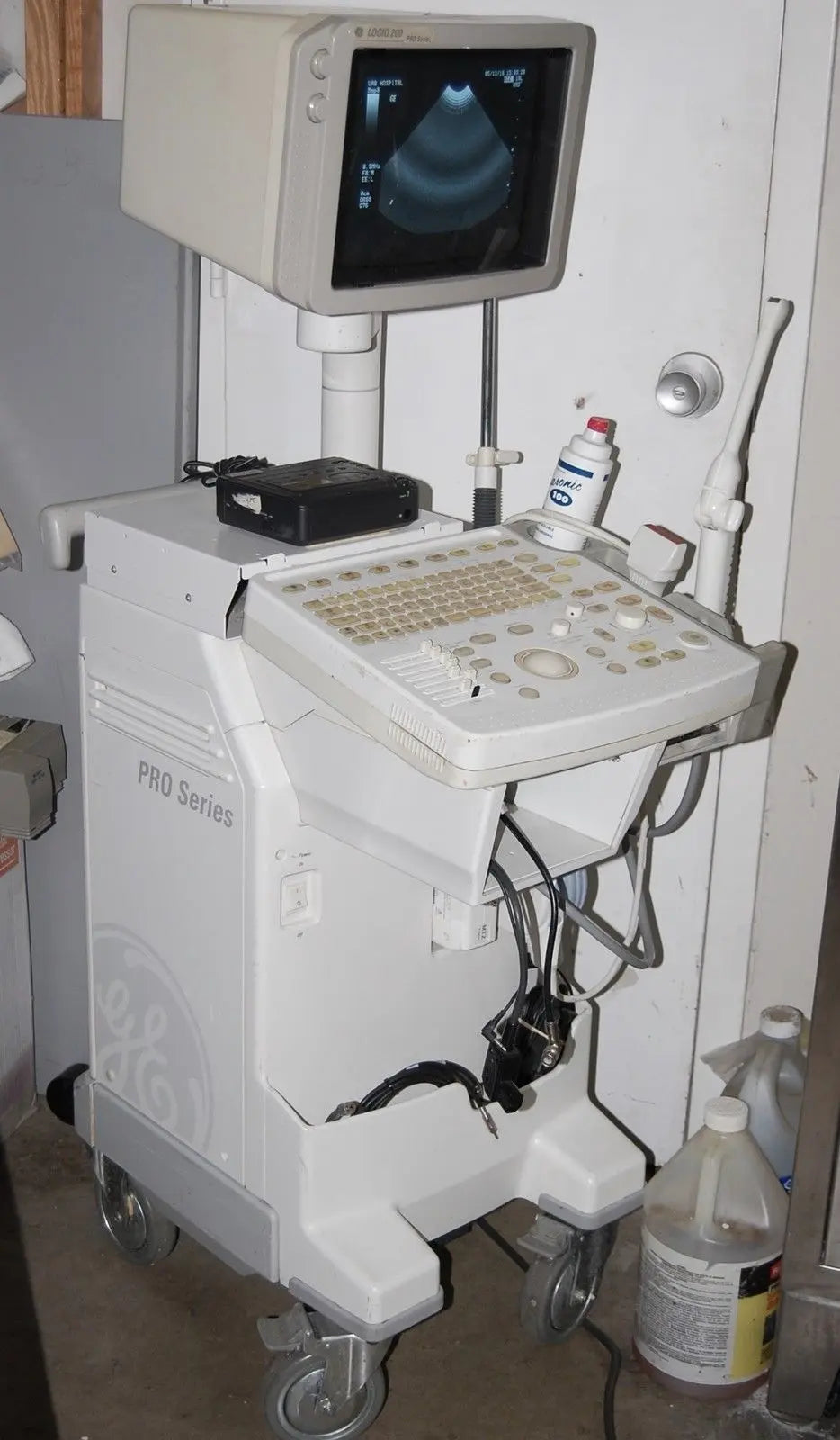 GE Logiq 200 Pro Ultrasound with 2 Transducer Probe Imaging Urology OBGYN #12367 DIAGNOSTIC ULTRASOUND MACHINES FOR SALE