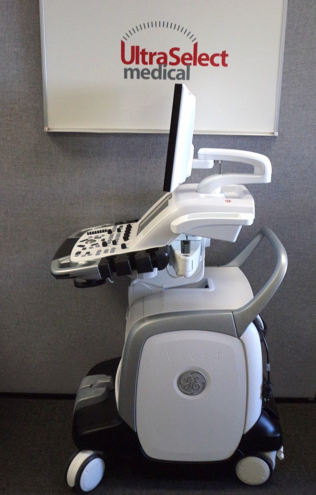 GE Vivid E9 with XD Clear Cardiac/Vascular  Ultrasound System  Excellent Scanner DIAGNOSTIC ULTRASOUND MACHINES FOR SALE